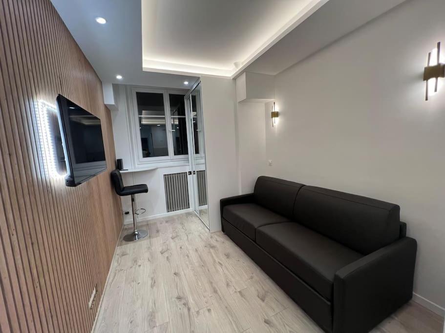 De Luxe 16 Appartement Parijs
